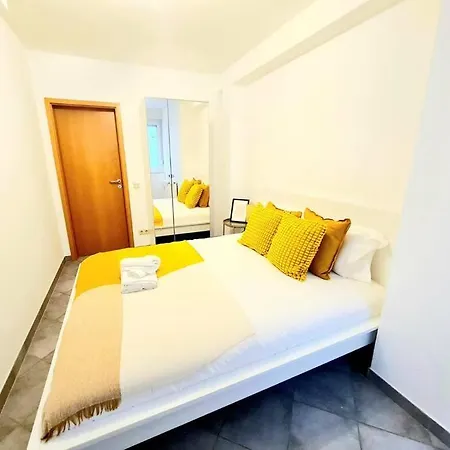 Apartment New One Bedroom Flat With Balcony&garden-cent1 Luxembourg