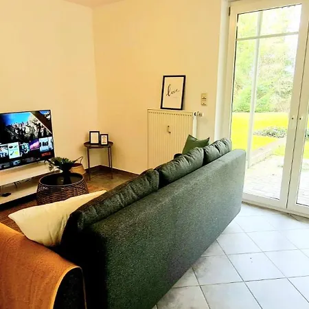 New One Bedroom Flat With Balcony&garden-cent1 *